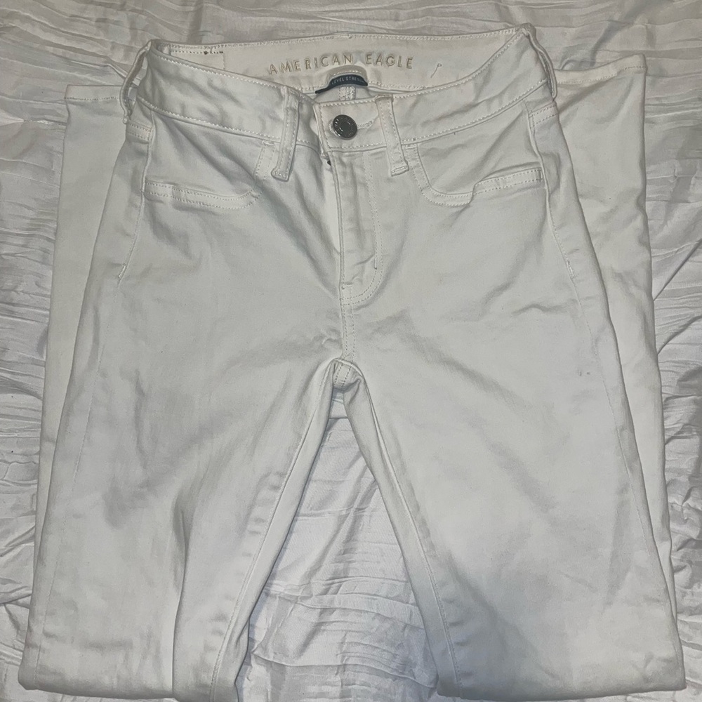 White American Eagle Jeans